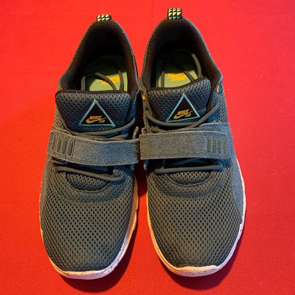 mens nike sb sneakers